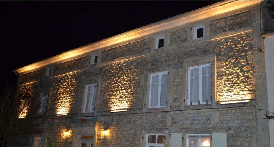 Auberge Du Noyer Londigny エクステリア 写真